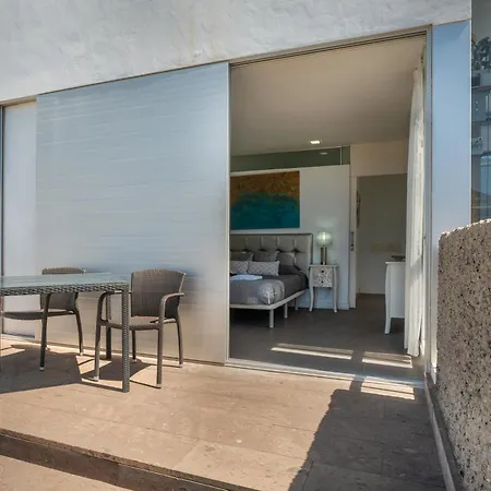 Playa Del Duque Willa *