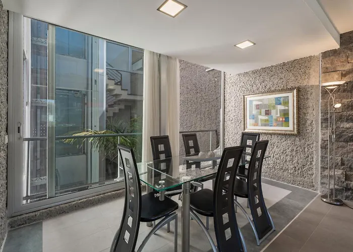 Playa Del Duque * アデヘ