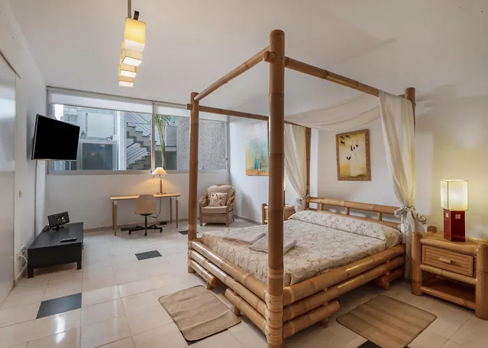 Playa Del Duque ヴィラ アデヘ