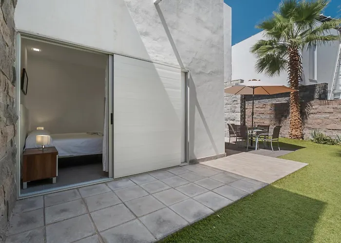 Playa Del Duque * アデヘ